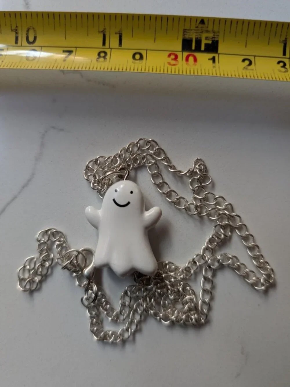 Cute Vintage Halloween Glossy White Resin Happy Smiling Ghost Pendant Necklace